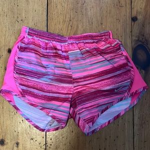 Girls pink Nike Dri-fit shorts size L